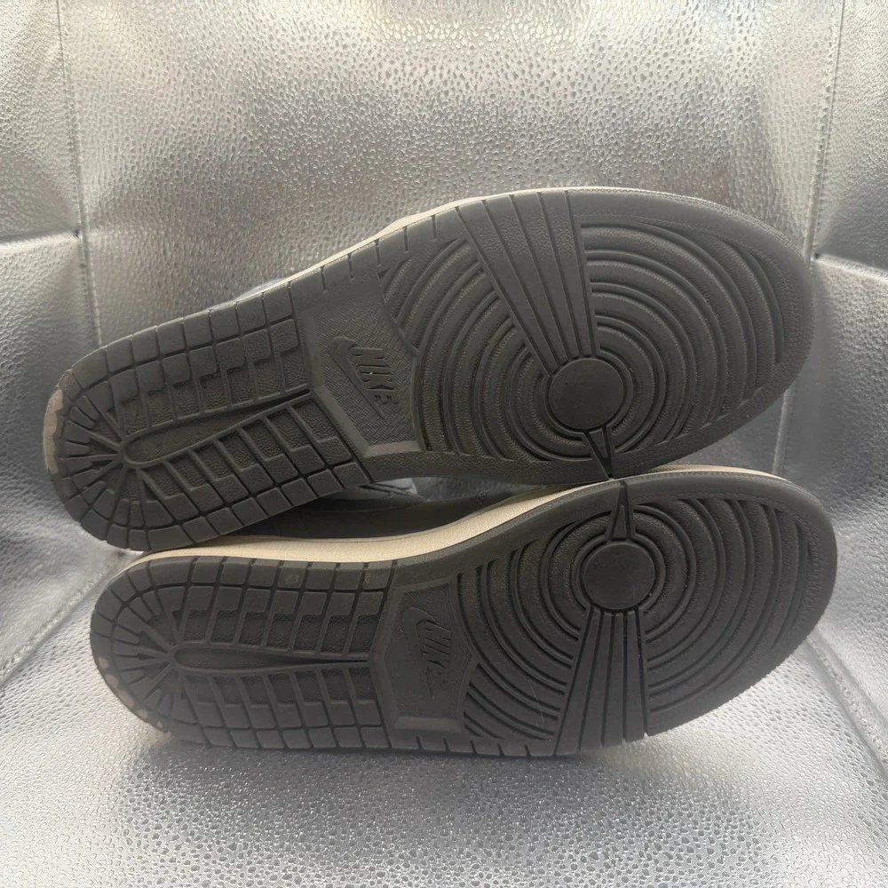 Size 10.5 Nike Air Jordan 1 Gray Mens Basketball Shoe Sneakers 554724-014‎